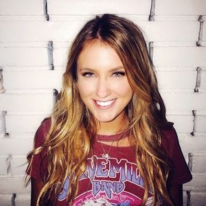 Meet your Posher, Claire